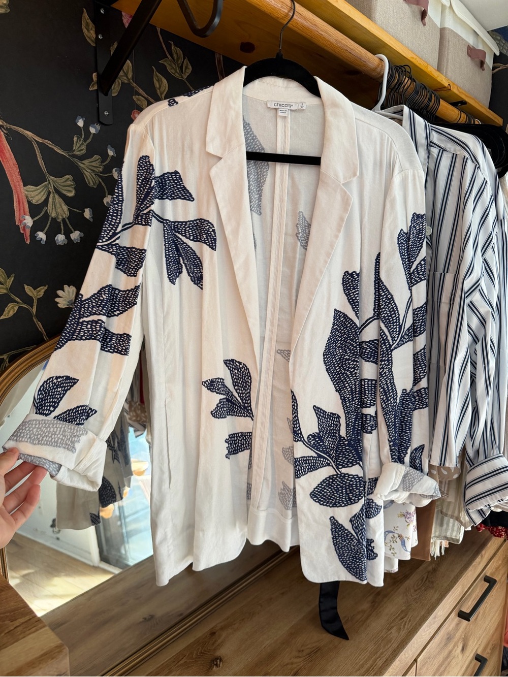 Chico's White Open-Front Blazer with Navy Leaf Motif